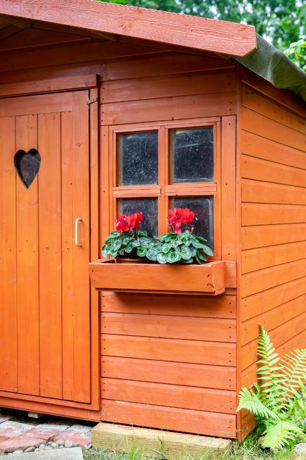 Red Cherry House Watford  Zewnętrze zdjęcie